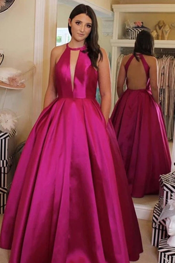 Abendkleid aus Satin mit V-Ausschnitt und offenem Rücken