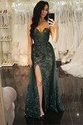 Vestidos de fiesta de sirena únicos, con escote corazón y encaje verde oscuro, con abertura. Vestidos de fiesta de dos piezas.