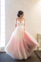 Vestidos de Noche Largos con Tirantes Delgados y Corte en A en Degradado