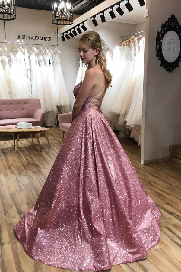 Glitzerndes A-Linien-Abschlussballkleid mit U-Boot-Ausschnitt, Spaghettiträgern, Schleppe und Taschen