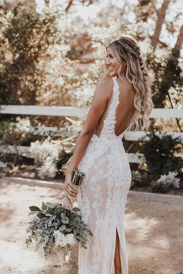 Mermaid/Trumpet Attractive Floor-length V-neck Lace Wedding Dress