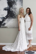 Wunderschönes trägerloses Brautkleid aus Spitze mit Herzausschnitt, Meerjungfrauenschnitt und Schleppe