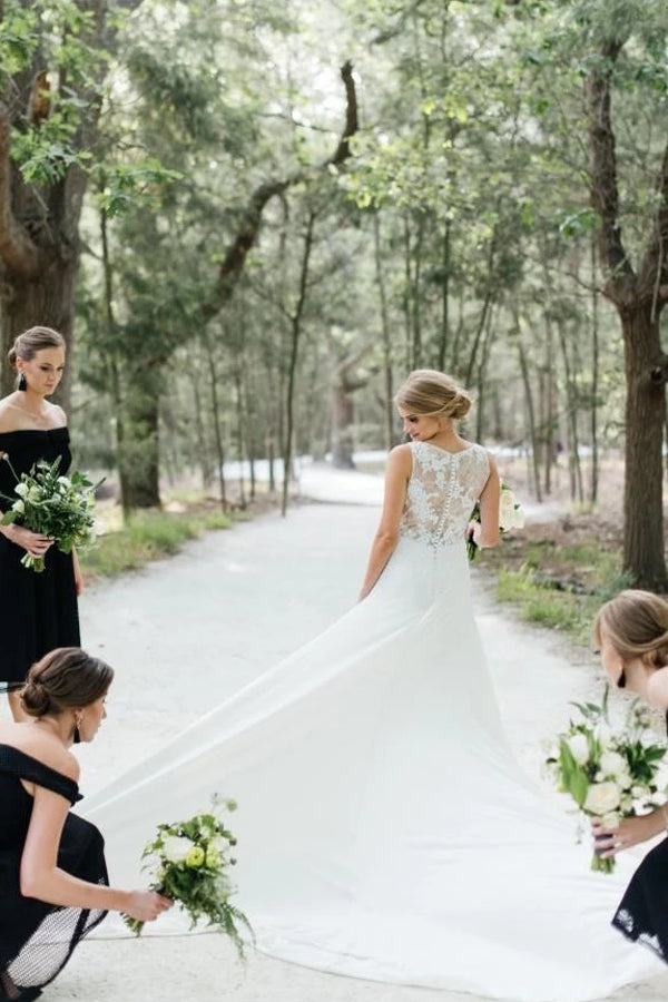 Wunderschönes ärmelloses Meerjungfrauen-Hochzeitskleid aus Spitze mit Rundhalsausschnitt, Schleppe und langer Schleppe