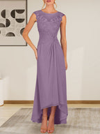 Champagnerfarbenes A-Linien-Chiffonkleid mit Rundhalsausschnitt und Spitze