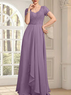 A-Linien-Kleid mit herzförmigem Herzausschnitt, bodenlang, aus Chiffon und Spitze, mit Perlenstickerei und Kaskadenrüschen – ideal für die Mutter der Braut