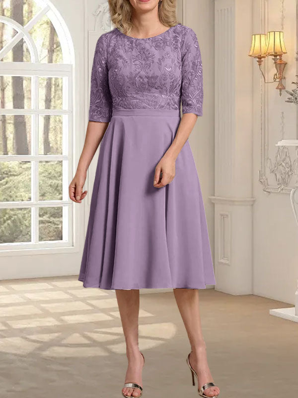 A-Linien-Kleid aus Chiffon mit Rundhalsausschnitt und knielangem Schnitt – das perfekte Kleid für die Mutter der Braut