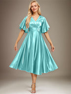 A-Linien-Kleid aus Stretch-Satin mit V-Ausschnitt, Teelänge, Perlenstickerei und Falten für die Mutter der Braut 