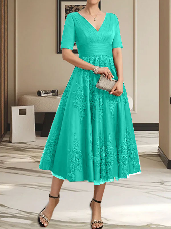 A-Linien-Kleid mit V-Ausschnitt, Teelänge, Tüllspitze und Falten für die Mutter der Braut