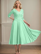 A-Linien-Kleid aus Chiffonspitze mit V-Ausschnitt, Teelänge, Perlen- und Paillettenstickerei für die Mutter der Braut 