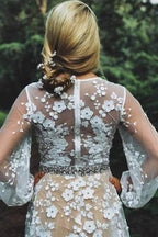 Schlichtes Tüll-Brautkleid in A-Linie mit langen Ärmeln und Spitzenapplikationen