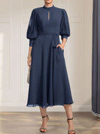 A-Linien-Kleid aus Chiffon mit hohem Kragen, Teelänge und Spitze für die Mutter der Braut, verziert mit einer Schleife