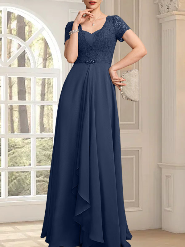 A-Linien-Kleid mit herzförmigem Herzausschnitt, bodenlang, aus Chiffon und Spitze, mit Perlenstickerei und Kaskadenrüschen – ideal für die Mutter der Braut