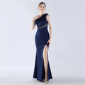 New shoulder craft order ostrich hair hot diamond high-end evening dress