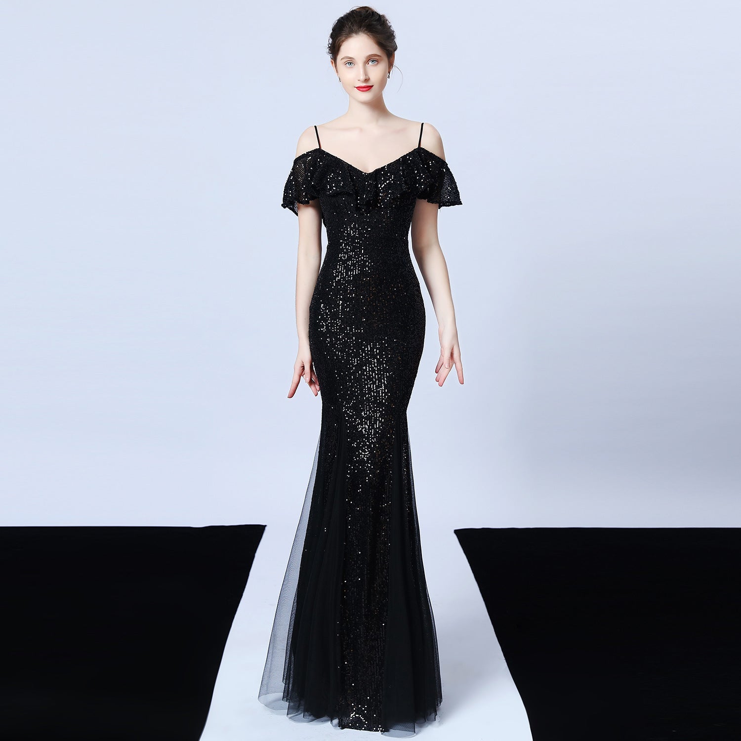 Polyester thread, fringed beads, fishtail banquet, elegant temperament, annual meeting host, car model party dress, female autumn