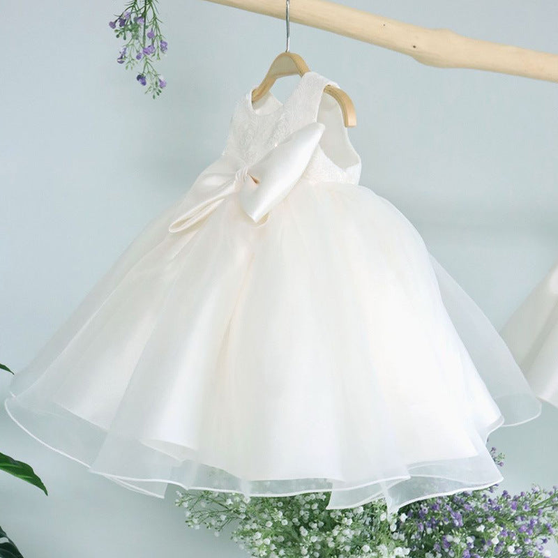 Niedliches Kleid für die Erstkommunion, Prinzessinnenkleid für Kleinkindergeburtstage 