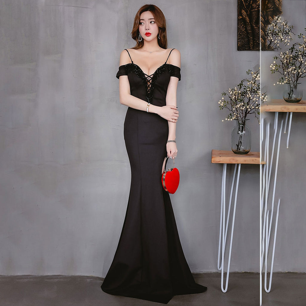 New long and slim bridesmaids evening dress party banquet host performance annual meeting dress