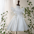 Elegantes Babykleid mit Schmetterlingsärmeln zur Erstkommunion, festliche Kleider für Kleinkinder