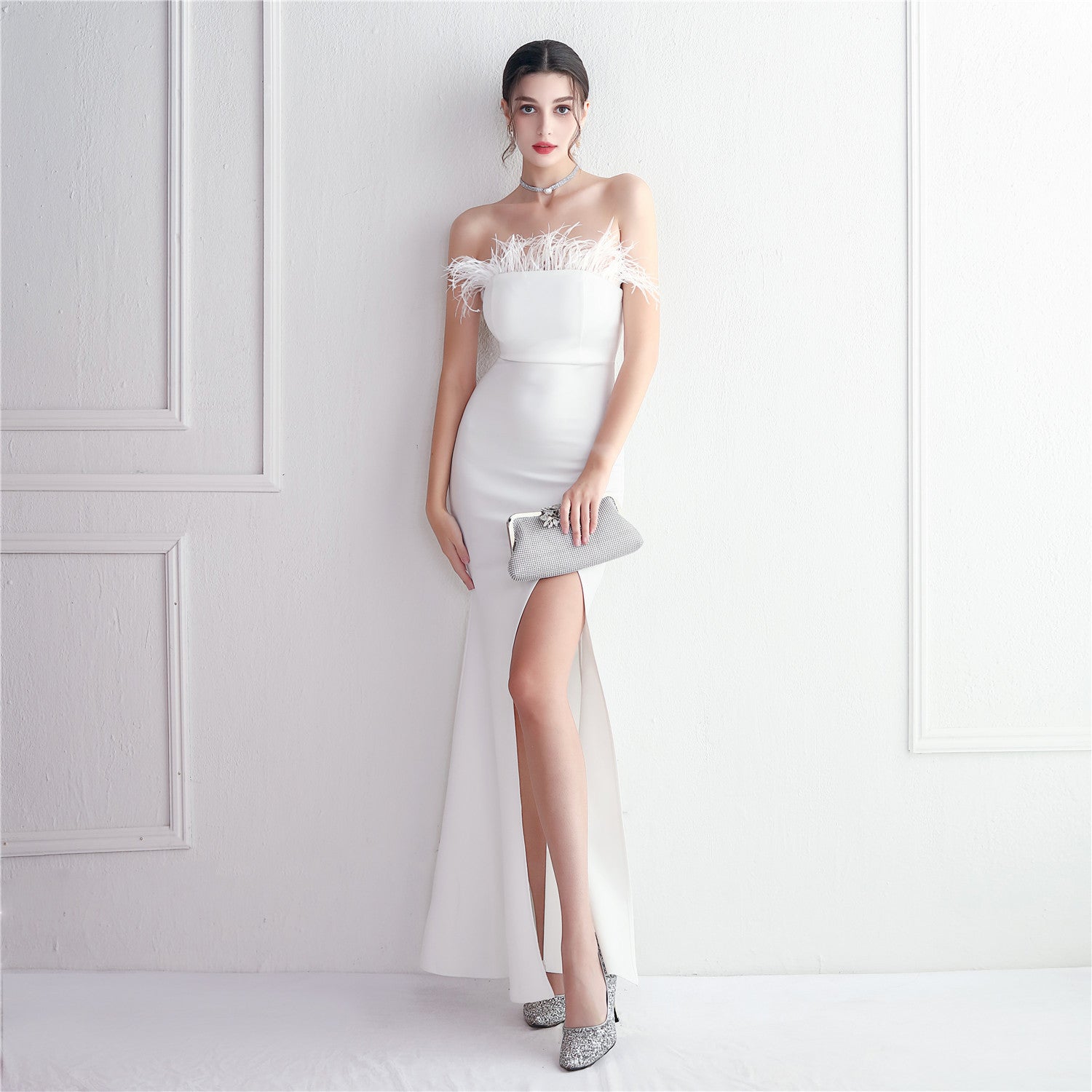 New toasting clothes Bride long tube top Thank you banquet feather fishtail skirt Wedding car model Exhibition dress