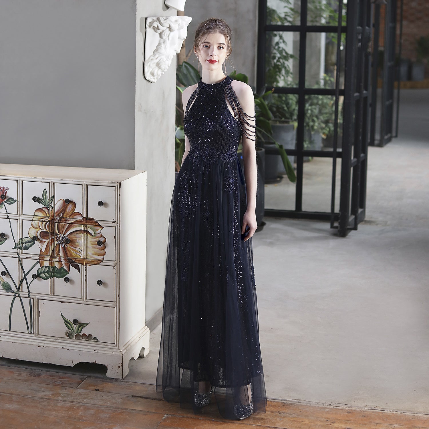 Bead mesh toast dress bride long thank you banquet chest wrap big pendulum wedding car model exhibition dress
