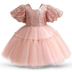 Vestido de primera comunión con panel de lentejuelas y malla para novia. 