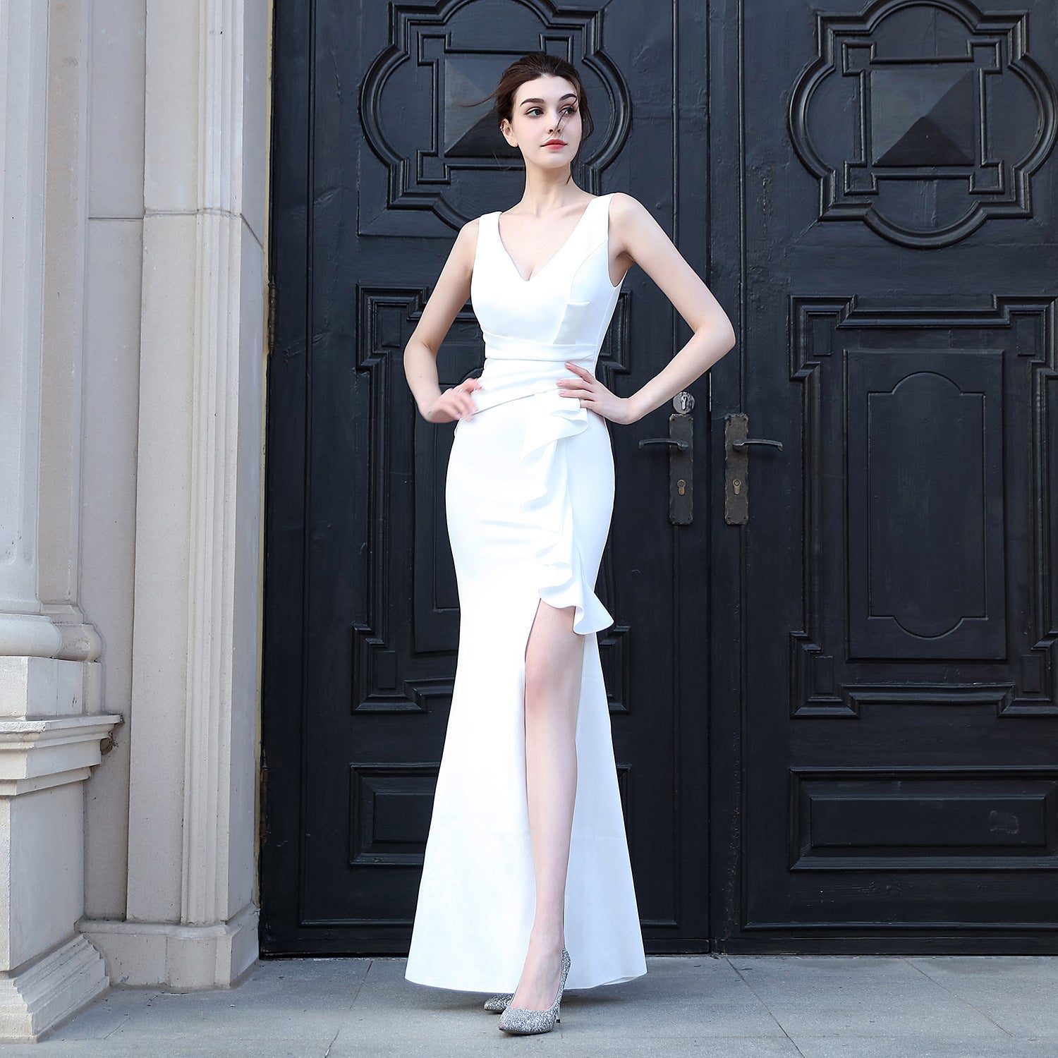 Bridal long sleeveless red thank you banquet slim fishtail skirt wedding car model exhibition dress