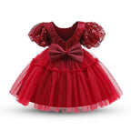 Vestido de primera comunión con panel de lentejuelas y malla para novia. 