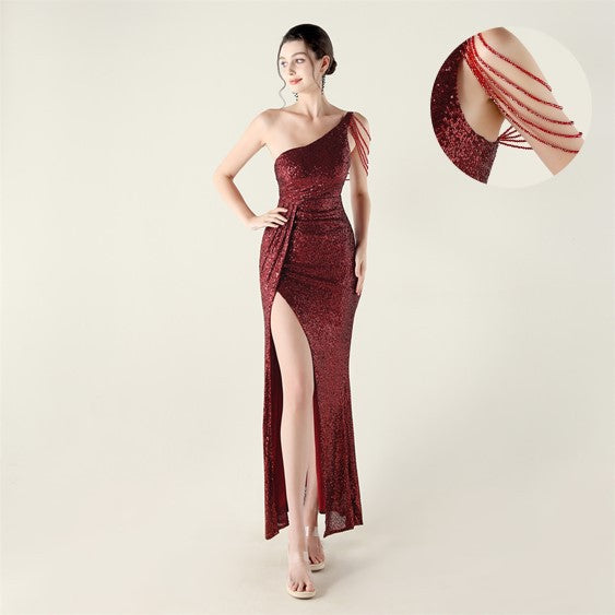 New one-shoulder diagonal collar sequined dress, bead chain decoration, nightclub banquet wedding