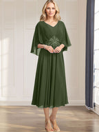 A-Linien-Kleid aus Chiffon mit V-Ausschnitt, Teelänge, plissierten Paillettenapplikationen und Perlenstickerei für die Mutter der Braut 