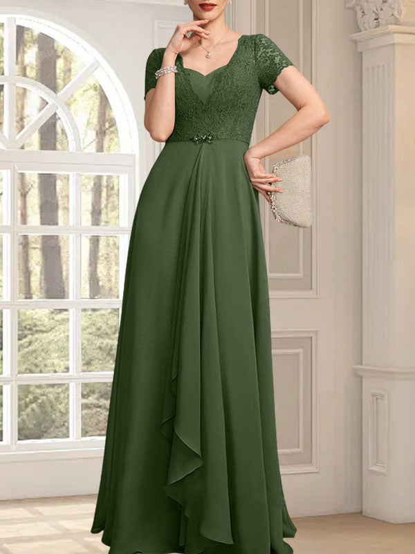 A-Linien-Kleid mit herzförmigem Herzausschnitt, bodenlang, aus Chiffon und Spitze, mit Perlenstickerei und Kaskadenrüschen – ideal für die Mutter der Braut