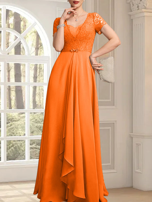 A-Linien-Kleid mit herzförmigem Herzausschnitt, bodenlang, aus Chiffon und Spitze, mit Perlenstickerei und Kaskadenrüschen – ideal für die Mutter der Braut