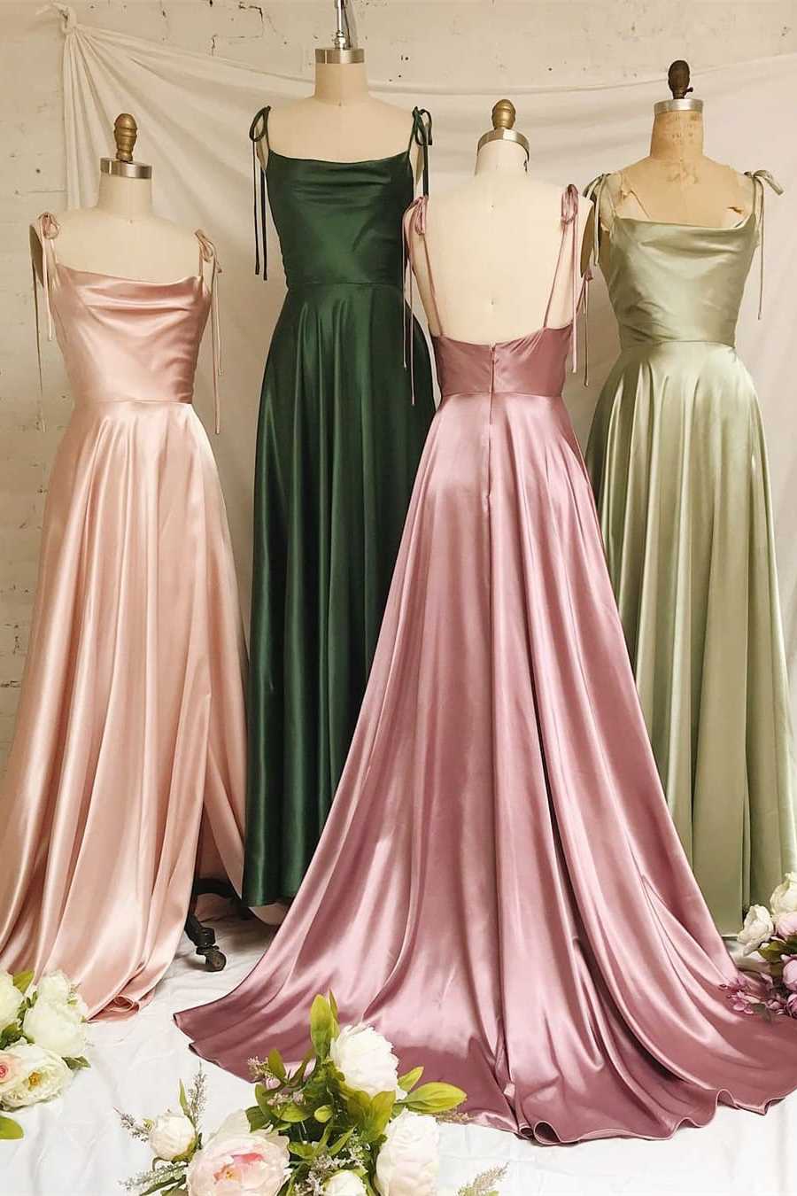 Vestido de fiesta largo de seda con escote vuelto y corte A 