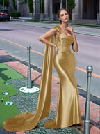 Langes, einseitig schulterfreies Spitzen-Abendkleid mit Schleppe