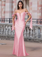 Schulterfreies, geschnürtes Trompeten-Abendkleid