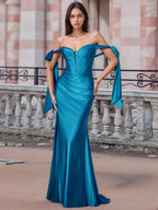 Schulterfreies, geschnürtes Trompeten-Abendkleid