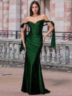 Schulterfreies, geschnürtes Trompeten-Abendkleid