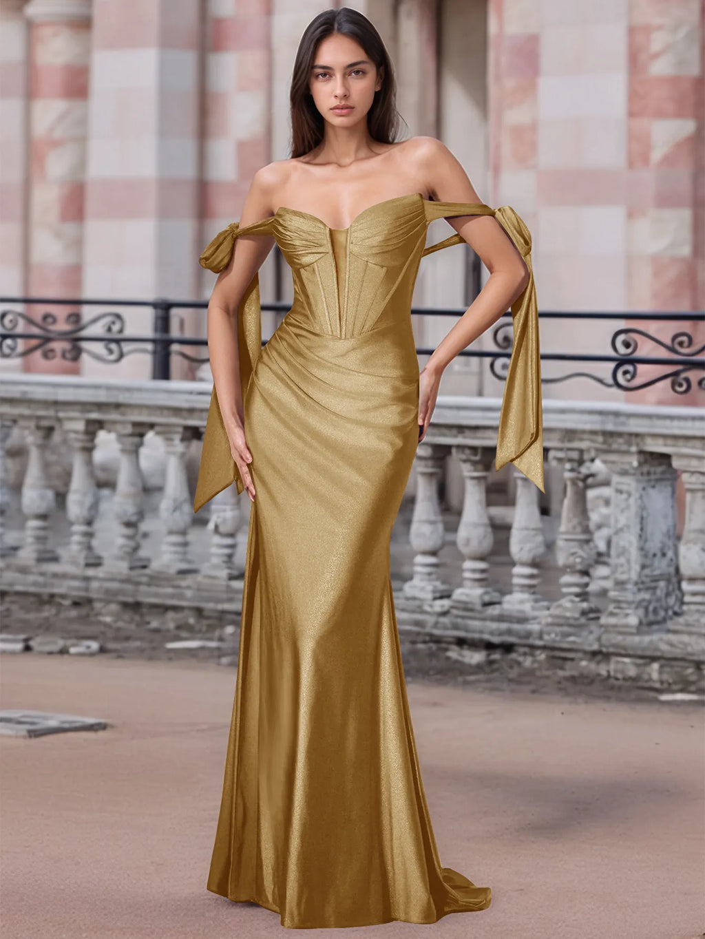Schulterfreies, geschnürtes Trompeten-Abendkleid