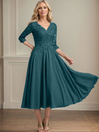 A-Linien-Kleid aus Chiffonspitze mit V-Ausschnitt, Teelänge, Perlen- und Paillettenstickerei für die Mutter der Braut 