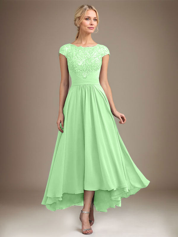 A-Linien-Kleid aus Chiffon mit asymmetrischem, plissiertem Spitzeneinsatz und Illusion-Ausschnitt für die Mutter der Braut 
