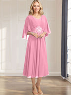 A-Linien-Kleid aus Chiffon mit V-Ausschnitt, Teelänge, plissierten Paillettenapplikationen und Perlenstickerei für die Mutter der Braut 