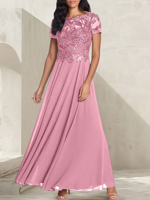Anthrazitgraues, A-Linien-Kleid mit Rundhalsausschnitt und Perlenstickerei für die Mutter der Braut