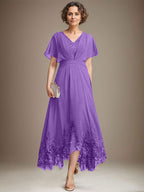 A-Linien-Kleid aus Chiffon mit asymmetrischem V-Ausschnitt und Spitze für die Mutter der Braut mit Falten