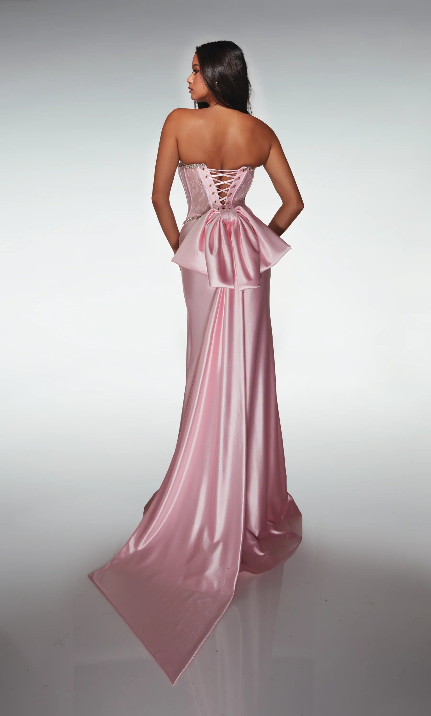 Vestido de Noche Romántico de Sirena sin Tirantes con Corsé de Encaje y Cola Desmontable: Vestido de Fiesta