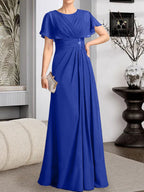 A-Linien-Kleid aus Chiffon mit Rundhalsausschnitt und bodenlanger Verarbeitung, verziert mit plissierten Perlen.