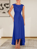 Champagnerfarbenes A-Linien-Chiffonkleid mit Rundhalsausschnitt und Spitze