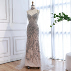 Luxuriöses Abendkleid, grau, perlenbesetzt, mit Cape, Ballkleid LA73342