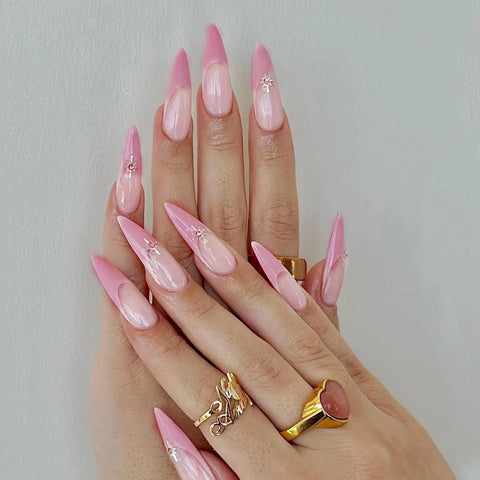24 parches de uñas postizas largas y puntiagudas, brillantes, negras oscuras, modernas y usables, de color sólido, cobertura total. 