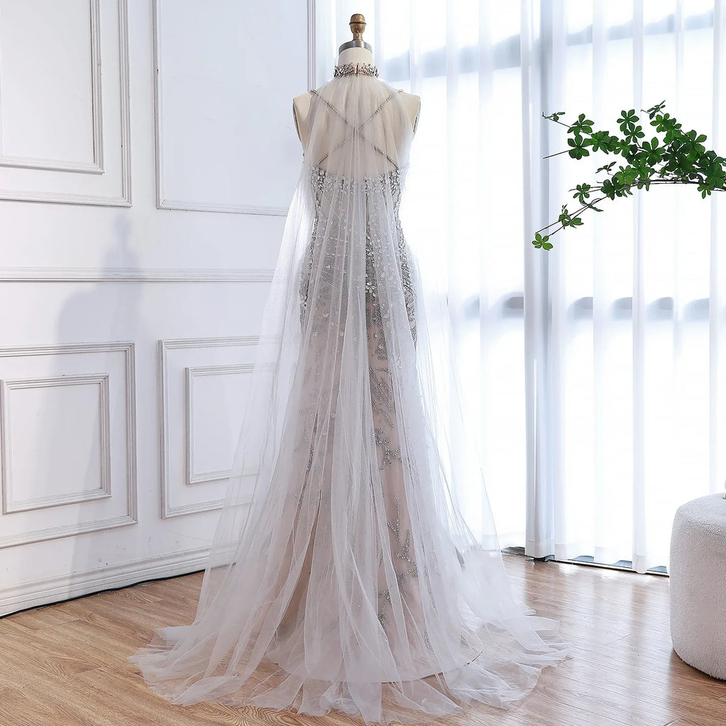 Luxuriöses Abendkleid, grau, perlenbesetzt, mit Cape, Ballkleid LA73342