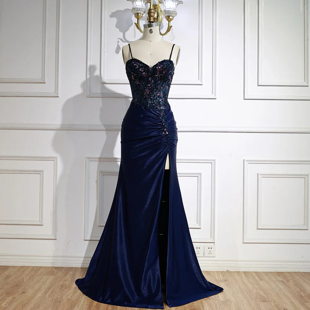Elegantes marineblaues Satin-Abendkleid mit Spitze, Perlenbesatz und Schlitz LA73003