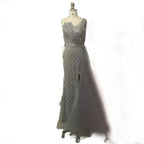 Luxuriöses, blaues Abendkleid im Dubai-Stil mit asymmetrischem Schulterschlitz und perlenbesetztem Überrock für formelle Anlässe (LA72732) 