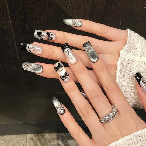 10 Stück schwarze französische handgefertigte künstliche Nägel Y2k schwarze Schleifen Schmetterling Diamant Drücken Sie auf den Nagel glänzendes Katzenauge süße coole falsche Nägel 